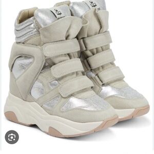 Isabel Marant Balskee Sneaker- Size ( 35)
2025 Style Sneaker